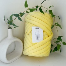 디클레어 벨벳 자이언트얀 핑거니팅 루피 망고 뜨개실 1kg, 라이트옐로우, 1개