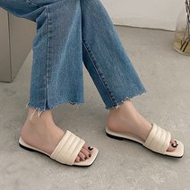 라블 여성용 스퀘어토 엠보 플랫 슬리퍼