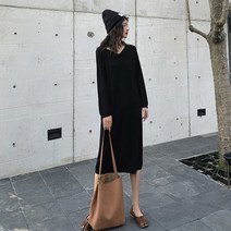 레몬소울 크루 브이넥 미디 니트 원피스