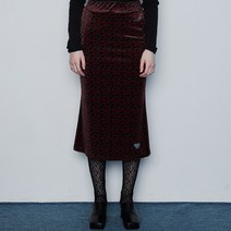 러브이즈트루 IN FLOWER PENCIL SKIRT