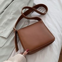 연이랜드 심플 스퀘어 크로스백 숄더백