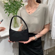 패밀리샵 가벼운 방수 나일론 호보백 시크 라운드 바게트백