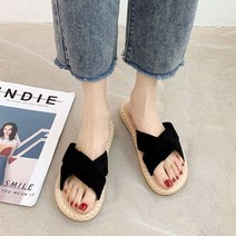 휴가 여자발편한여름슬리퍼 여름슬리퍼 여름샌들 비치 발편한 물놀이 꼬임 20대휴가룩 8738ea