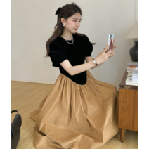 일라 벨벳 어깨 퍼프 반팔 플레어 롱 원피스 23022206
