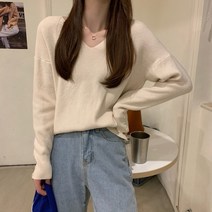 베러댓걸 봄 가을 겨울 마레 단추 소매 장식 긴팔 니트 여성 브이넥