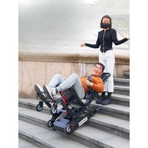 휠체어 리프트 이동 장애인계단 요양원 전동 노인 보조 경사로 환자 이동식, 검은 색