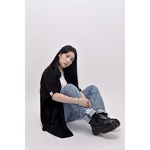 [어퍼스트로피 콤마] 리버시블 라벨 와이드 데님 팬츠 (연청)