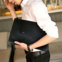 셀러허브(잡화) [라일리] Rly 깔끔 디자인 바디 핸드스트랩 구성 베이직 빅클러치백