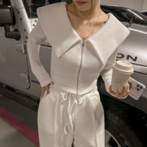 다바걸 아인카라골지티셔츠