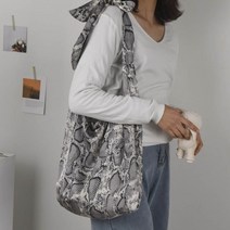 EZJ242174파이톤 뱀 비늘 패턴 가방