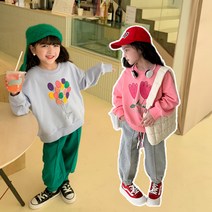 더사랑이 꽃과풍선맨투맨티셔츠
