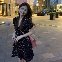 수지 옷 서하얀 여름 원피스 상견례 미니 펀칭 임보라 런닝맨 전소민 옷 김유정 한국 알고있지만 한소희 설인아 루즈핏