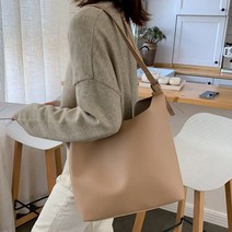 여성가방 사이드 투버클 포인트 베이직 데일리 숄더백