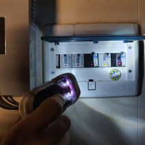 MARKET.MR_ 건전지 없는 자가발전 LED 손전등 후레쉬 자가발전손전등 해루질렌턴 LED후레쉬 비상등