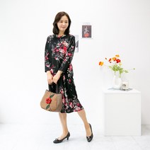 엄마옷마미소 화려한엠보원피스 편한홈드레스 스판 빅사이즈 롱 화사한꽃무늬 마담의류 5060중년여성 홈웨어 페이즐원피스 7부