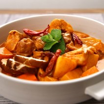 찜닭요리의 명가 먹기편한 순살 닭다리로 만든 닭요리 매콤로제 찜닭 700g x 3팩