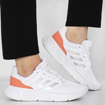 2023 신상품 아디다스 갤럭시 6 가벼운 여성 러닝화 HP2407 White