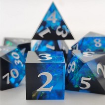 D&D DND 레진 주사위 세트 RPG 샤프 주사위 핸드메이드 다면체 주사위 세트 아름다운 의미를 지닌 롤 플레잉 보드 게임 던전 앤 드래곤에 적합 7디지털 무료 블랙 보관, Sz-hl