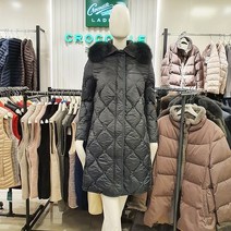 크로커다일레이디 고급스런 폭스퍼(여우털) 후드 니트카라 배색 구스다운 누빔 패딩점퍼 뉴코아 인천점