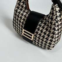 여성 데일리 모던 가방 기본 베이직 컬러 디자인 모노 하운드 블랙 체크무늬 투스 숄더백