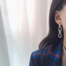 뿌앙 써지컬스틸 볼드 드롭 귀걸이