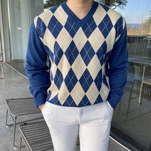시티즈 아가일 브이넥 니트