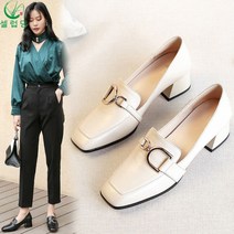 셀럽당 골드체인 통굽 스퀘어 펌프스 구두