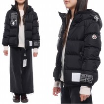 [몽클레어] 22FW LARM 패딩 점퍼 (LARM_1A00051_68352_999_1_2