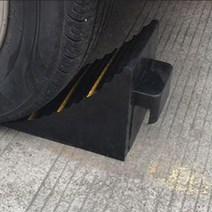 차량용 밀림 방지 이탈 방지 안전 고임목 버팀목 받침목 주차 경사로, 소형