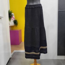 베네통 밑단 프릴 자수 플레어 스커트 BASK55161