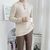 코지 남자 겨울 반오픈 꽈배기짜임 쓰리버튼 니트