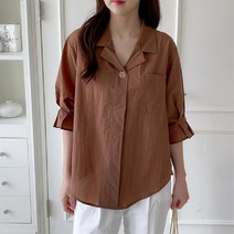 코지23 여자 컨트롤 뒷핀턱 7부소매 보석단추 블라우스