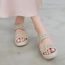 브이와이 여성 스트랩 꽃무늬 통기성 펀칭 좋은 슬리퍼