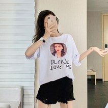 넉넉한 모델 프린팅 깔끔 티셔츠