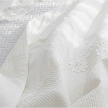 부드러운 순면100% 줄누비 극세사 누빔 차렵이불 깨끗한 컬러감 러블리한 자수 여름 얇은 이부자리