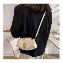 30대여자 하객룩 디자이너가방 숄더백 여중생숄더가방 새내기숄더가방