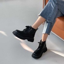 오슈 여성 데일리 캐주얼 코디 통굽 미들굽 레이스업 워커
