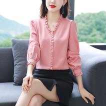이른 봄 긴팔 새틴 자수 상의 여성 스타일리시한 블라우스 루즈핏 배 커버