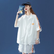 Makone여자여름세트 여성캐주얼슈트배 몸매 운동복 차림 여자 2022 봄·여름 디자인 감각 반팔 코트 반바지 날씬하고 헐렁해 보인다