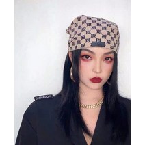 구미 misbhv 삼각 스카프 노화 레터링 가득 힙합 풍인 거리 사진 큐브