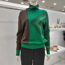 막스카라 패턴 폴라 니트 M24QKR339ME