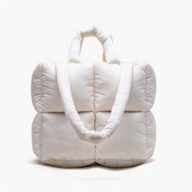 셀러허브_여성 쿠션감 도톰 구름백 폼폼 숄더백