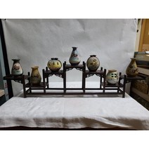 단초마을 개인수집 작품 도자기 7점 좌대포함 평균도자기높이8.5cm 좌대길이67cm