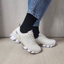 밸롭 *명절특가* 한파준비 겨울용티바트 윈트리로우 아이보리 깔끔하고 예쁜 운동화 코디하기 좋은 스니커즈 운동할때 여행갈때 하루종일 따뜻하게 3중구조 아웃솔 무지외반증 족저근막염