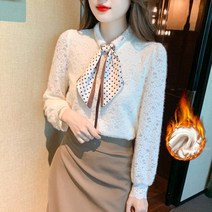 가을 겨울 기모에 도톰한 긴팔 레이스 기질 코디녀
