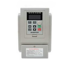 주파수변환기 1.5KW VFD 인버터 AC 220V 가변 3 상, 단상 220V 입력 및 3상 출력 1.5KW