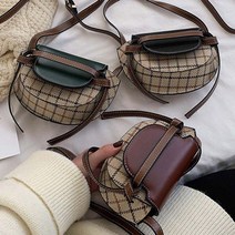 잔스클럽 여성 반달 미니 크로스백 체크무늬 가방 핸드폰가방 크로스백