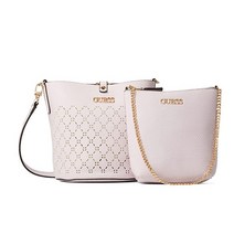 GUESS 아마라 버킷 숄더백 여성가방 가방 캐주얼백 토트백