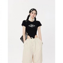 메탈리카티셔츠 진진은 게을러 패션 개성 만점 스윗 시크녀 메탈 체인 오프숄더 슬림 점프수트 반팔티332371
