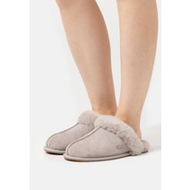 UGG 스커페트 슬리퍼 캠프파이어